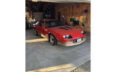 Chevrolet-Camaro-1985-Red-Tan-1