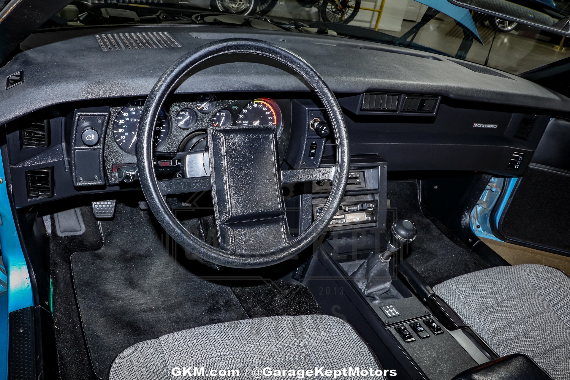 Chevrolet-Camaro-1988-Blue-Gray-10