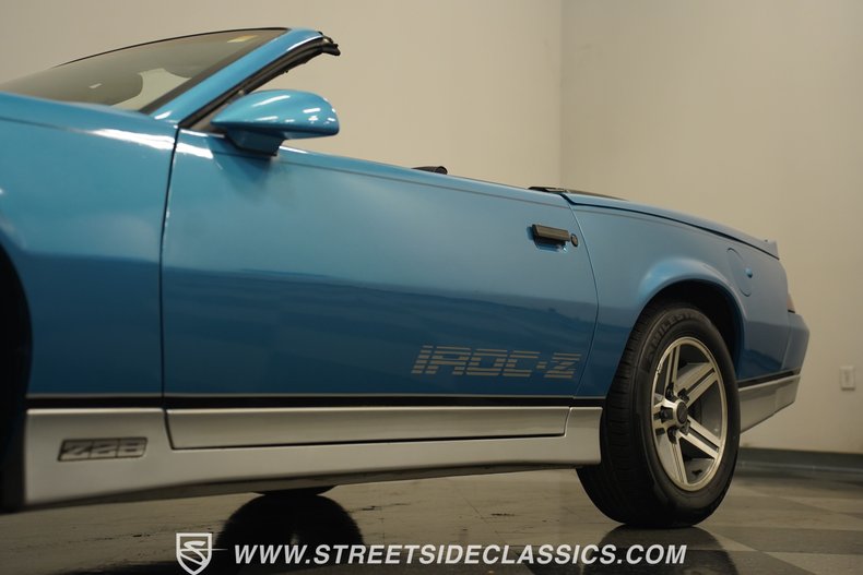 Chevrolet-Camaro-1988-Bright-Blue-Black-21