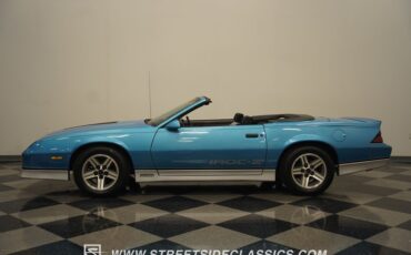 Chevrolet-Camaro-1988-Bright-Blue-Black-29
