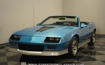 Chevrolet-Camaro-1988-Bright-Blue-Black-4