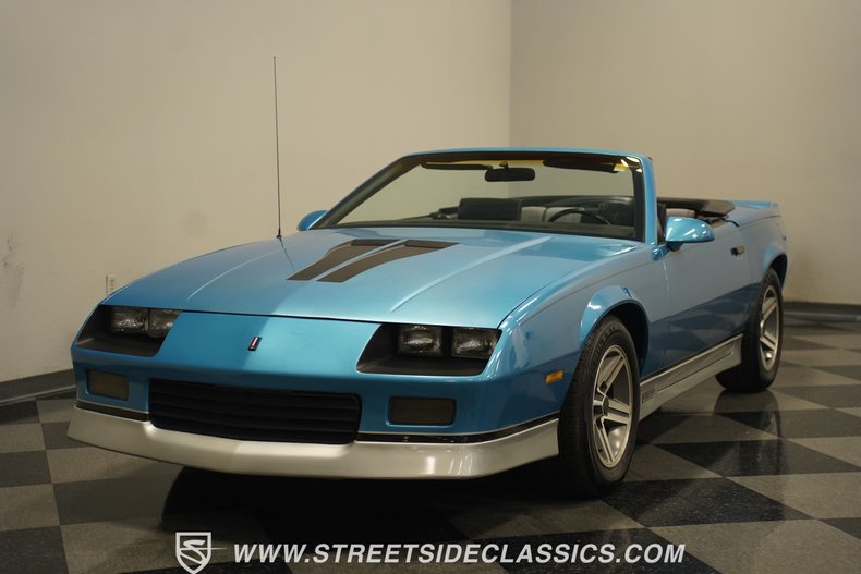 Chevrolet-Camaro-1988-Bright-Blue-Black-4