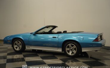 Chevrolet-Camaro-1988-Bright-Blue-Black-8