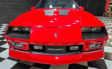 Chevrolet-Camaro-1988-Hatchback-17