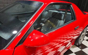 Chevrolet-Camaro-1988-Hatchback-21