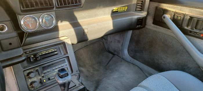 Chevrolet-Camaro-1989-1