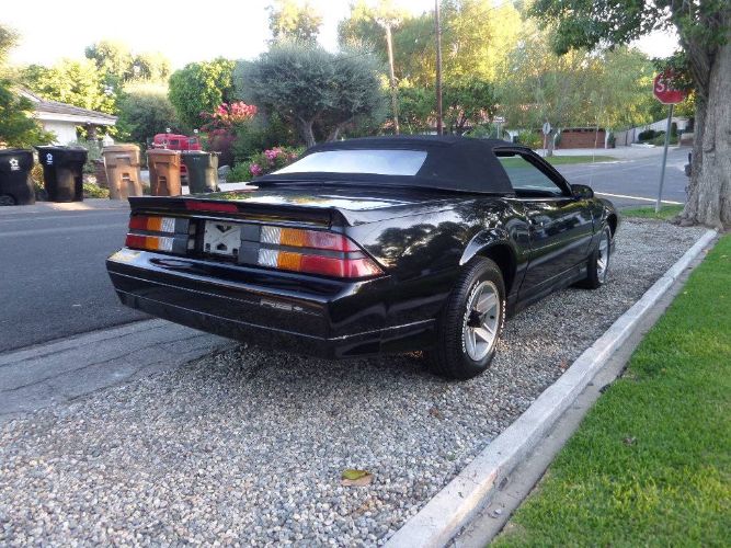 Chevrolet-Camaro-1989-Black-Gray-Cloth-11