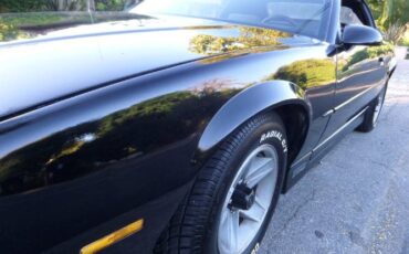 Chevrolet-Camaro-1989-Black-Gray-Cloth-16