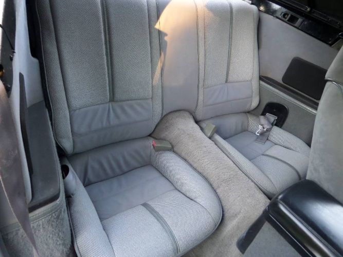 Chevrolet-Camaro-1989-Black-Gray-Cloth-8
