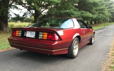 Chevrolet-Camaro-1989-Red-Red-7