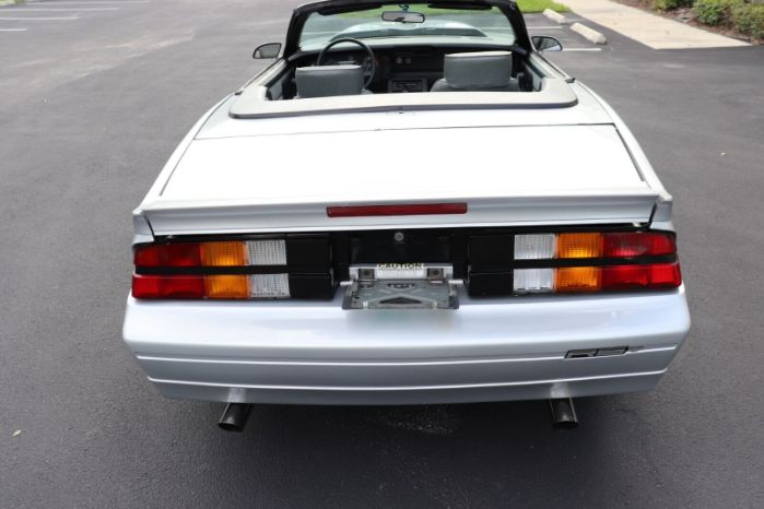 Chevrolet-Camaro-1989-Silver-Metallic-Gray-13