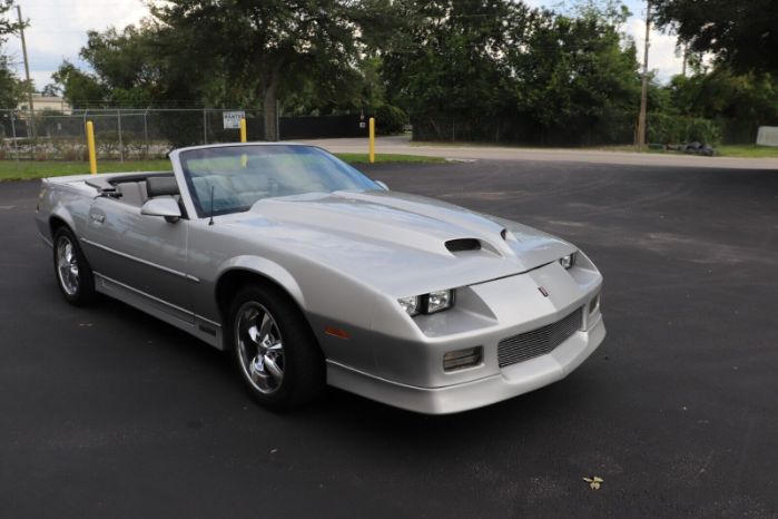 Chevrolet-Camaro-1989-Silver-Metallic-Gray-15