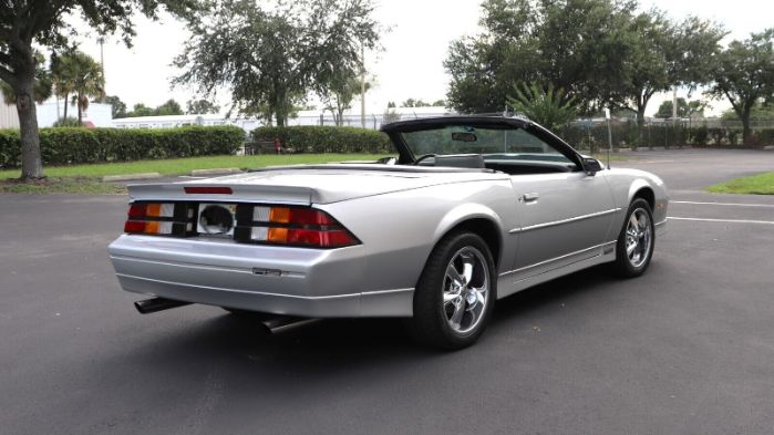 Chevrolet-Camaro-1989-Silver-Metallic-Gray-16