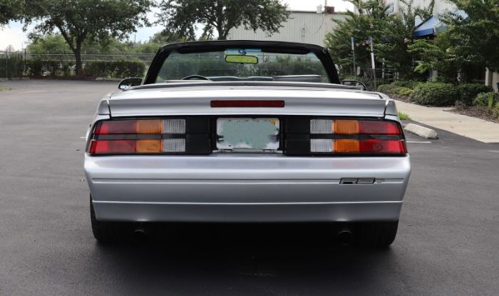 Chevrolet-Camaro-1989-Silver-Metallic-Gray-17