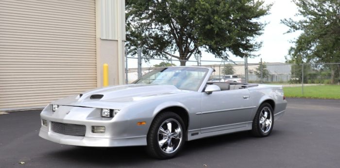 Chevrolet-Camaro-1989-Silver-Metallic-Gray-21
