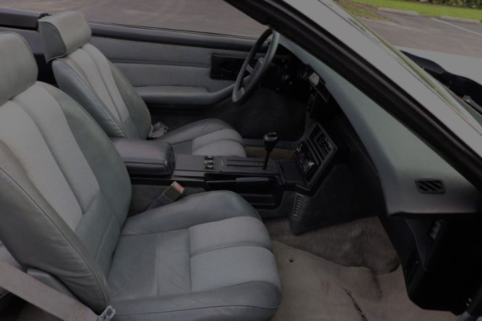 Chevrolet-Camaro-1989-Silver-Metallic-Gray-22