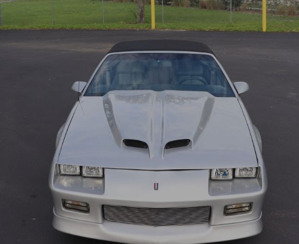 Chevrolet-Camaro-1989-Silver-Metallic-Gray-4
