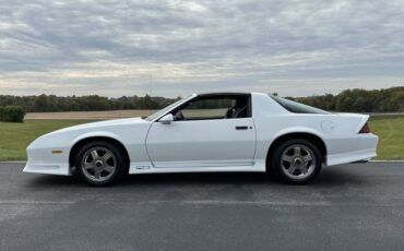 Chevrolet-Camaro-1990-White-Gray-17