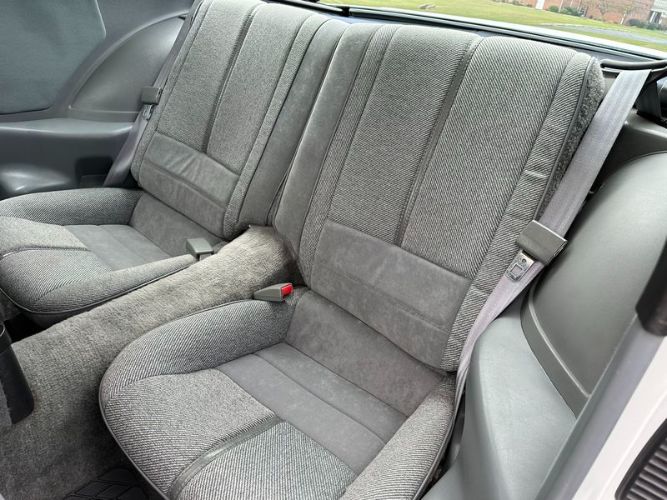 Chevrolet-Camaro-1990-White-Gray-23