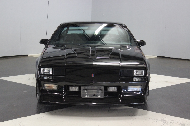 Chevrolet-Camaro-1991-Black-Gray-2