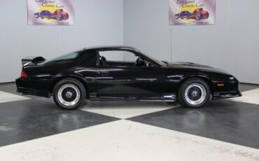 Chevrolet-Camaro-1991-Black-Gray-36