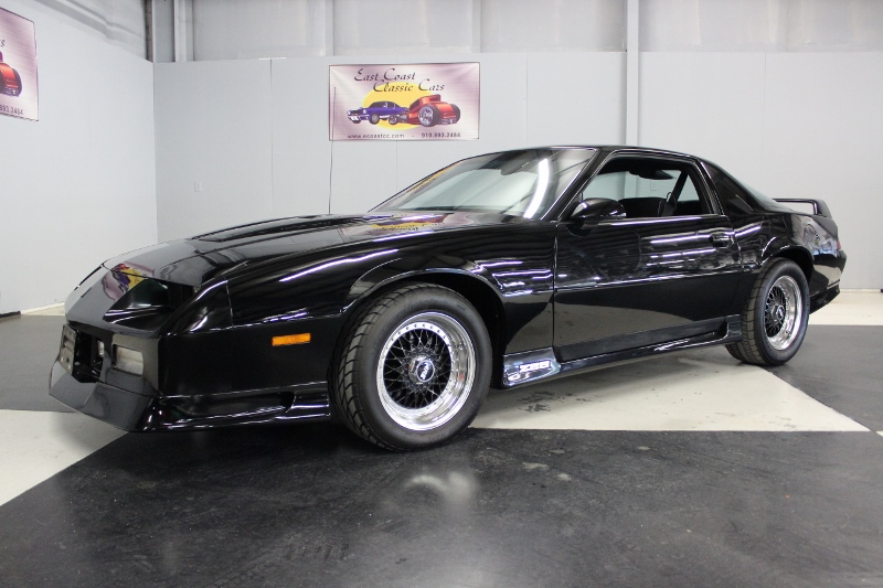 Chevrolet-Camaro-1991-Black-Gray-49