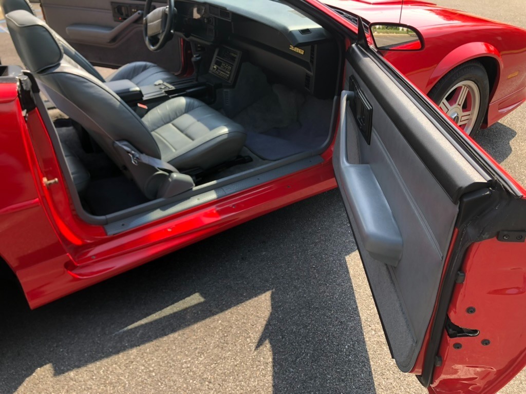 Chevrolet-Camaro-1991-Convertible-20