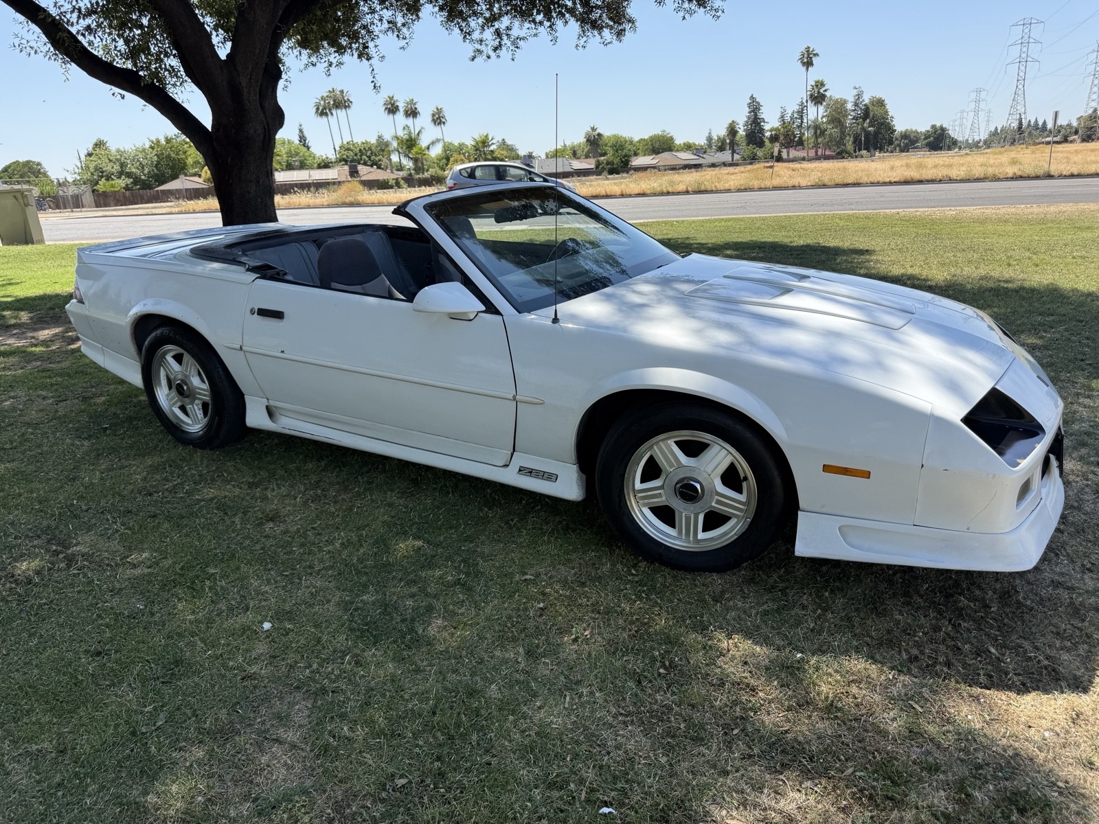 Chevrolet-Camaro-1991-Convertible-6