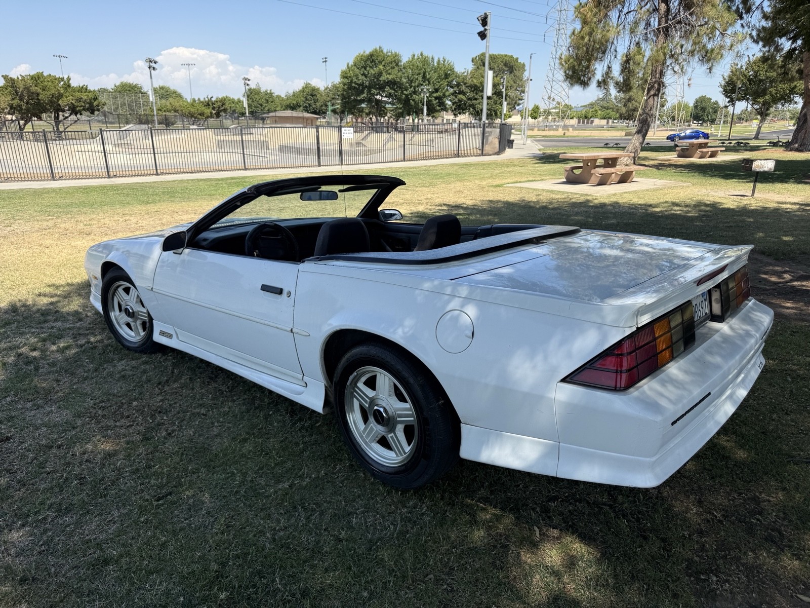 Chevrolet-Camaro-1991-Convertible-7