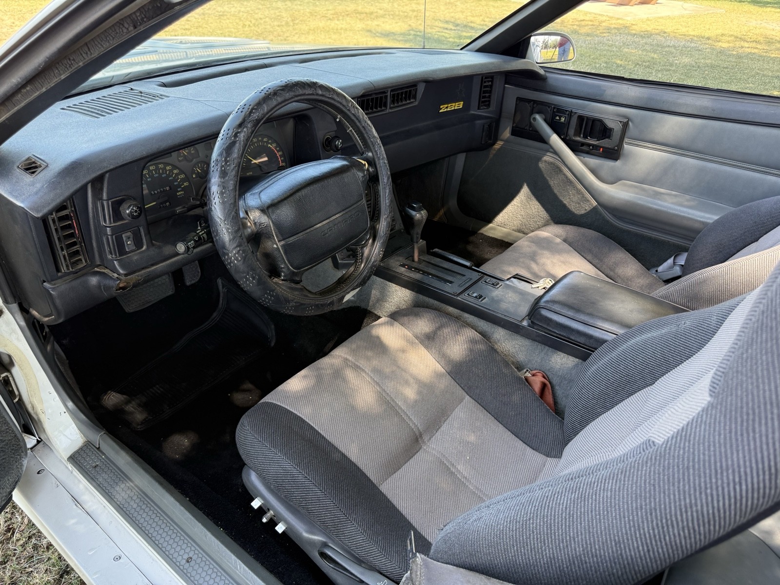 Chevrolet-Camaro-1991-Convertible-9