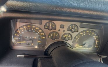Chevrolet-Camaro-1991-Coupe-10