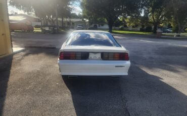Chevrolet-Camaro-1991-Coupe-4