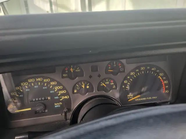Chevrolet-Camaro-1992-1
