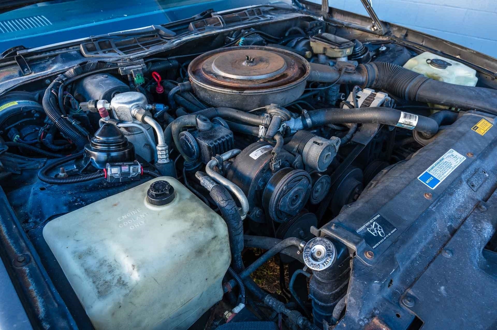 Chevrolet-Camaro-1992-2-Door-14