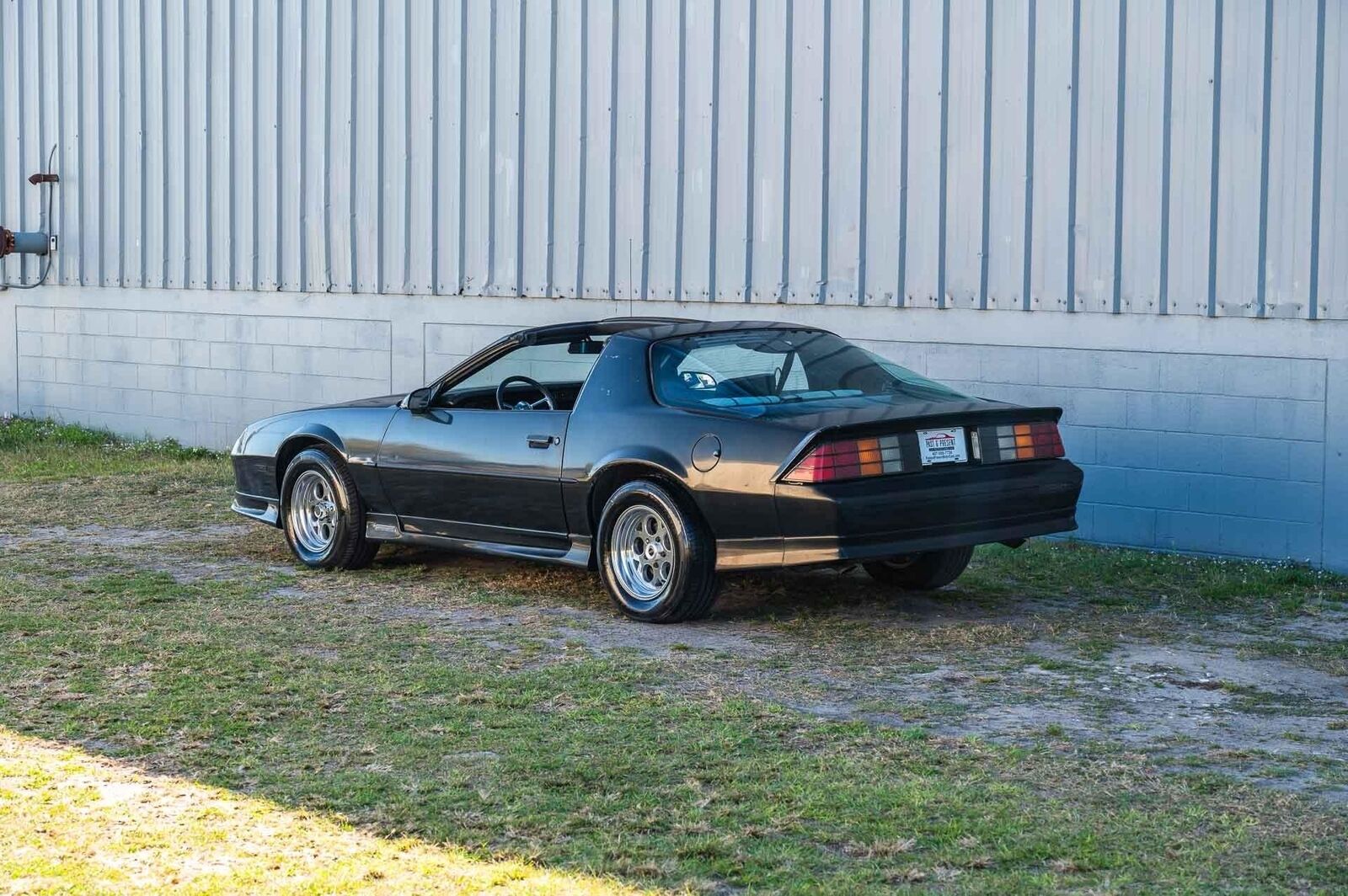 Chevrolet-Camaro-1992-2-Door-21