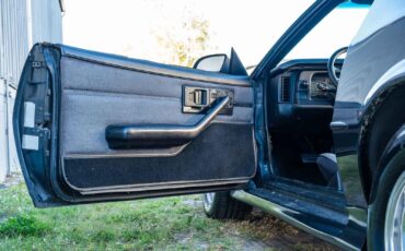 Chevrolet-Camaro-1992-2-Door-29