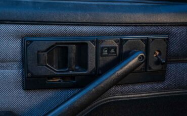 Chevrolet-Camaro-1992-2-Door-31
