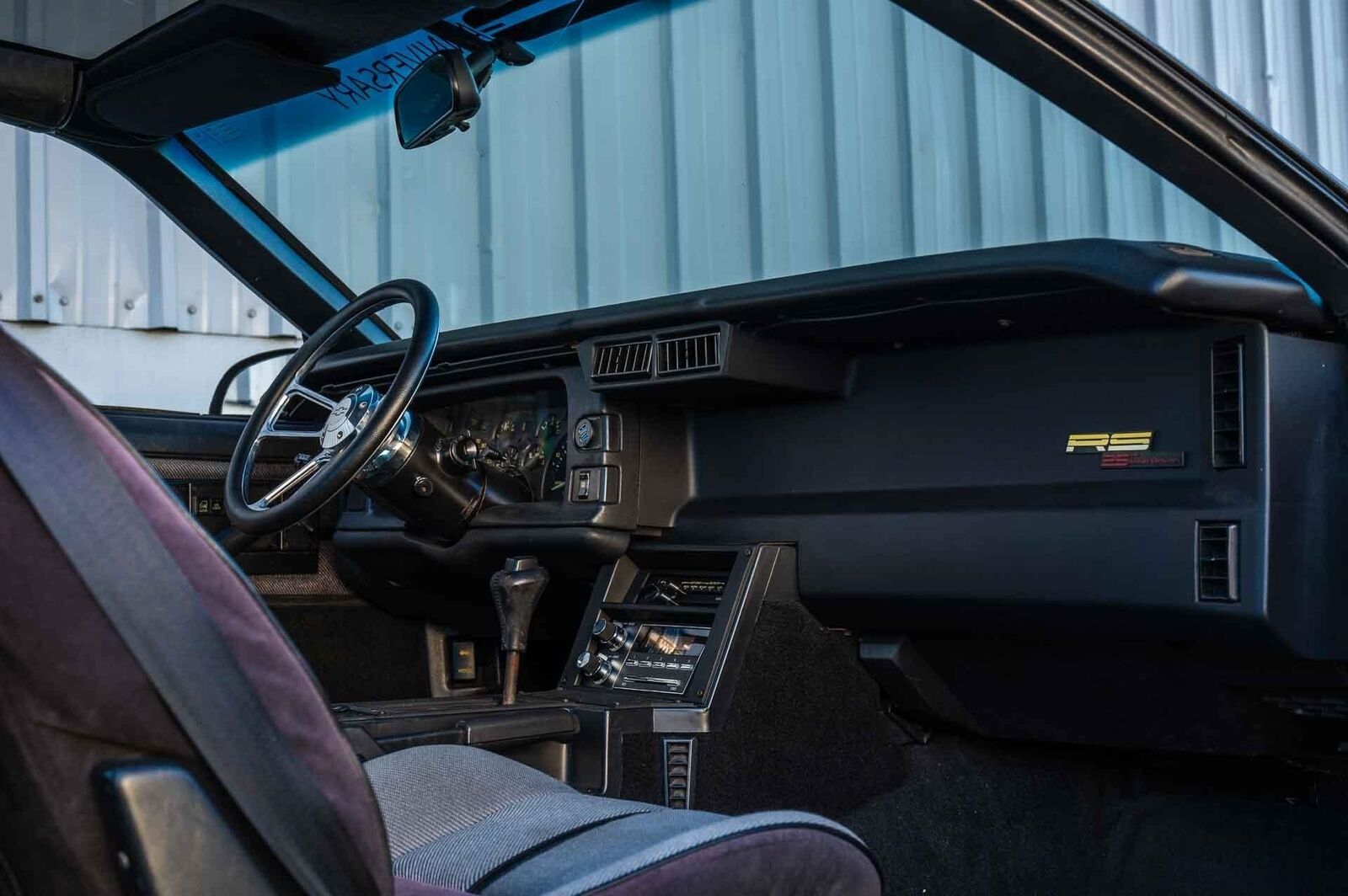 Chevrolet-Camaro-1992-2-Door-37