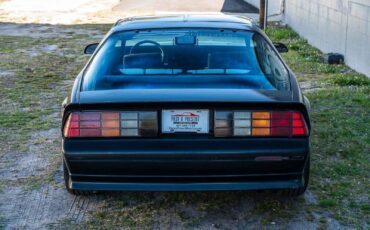 Chevrolet-Camaro-1992-2-Door-4