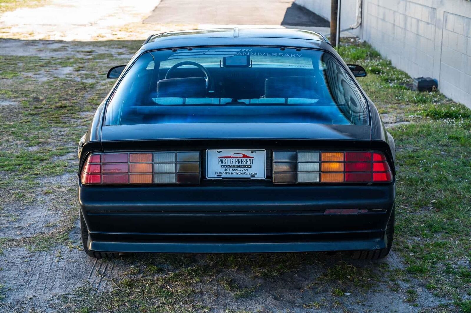 Chevrolet-Camaro-1992-2-Door-4