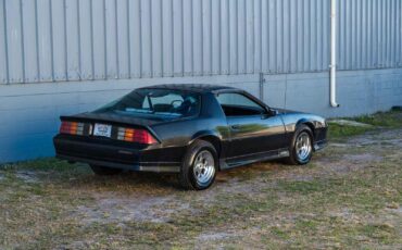 Chevrolet-Camaro-1992-2-Door-5