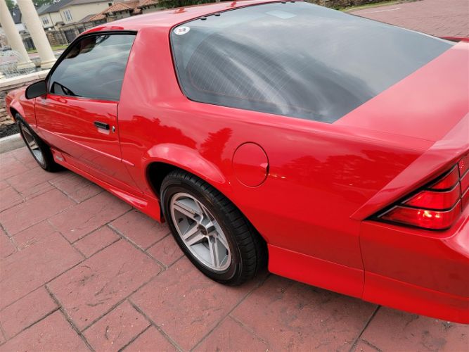 Chevrolet-Camaro-1992-26