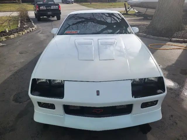 Chevrolet-Camaro-1992-3