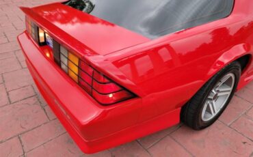 Chevrolet-Camaro-1992-32