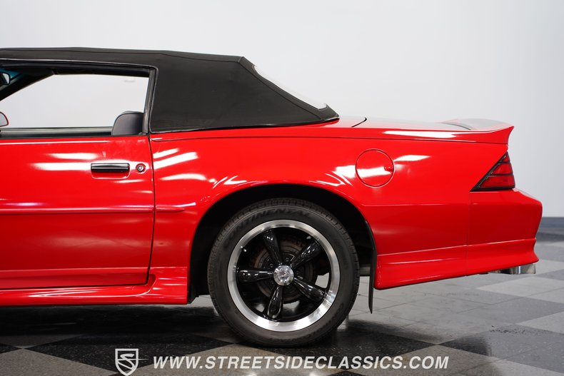 Chevrolet-Camaro-1992-Bright-Red-Gray-35