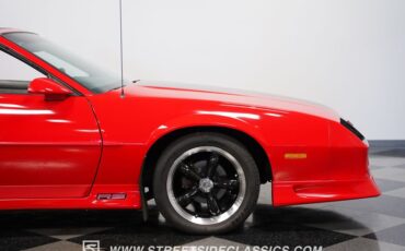 Chevrolet-Camaro-1992-Bright-Red-Gray-39