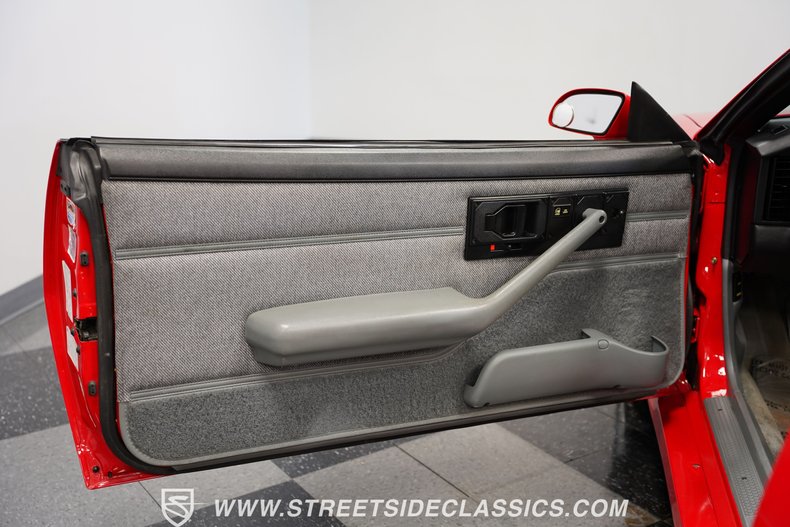 Chevrolet-Camaro-1992-Bright-Red-Gray-42