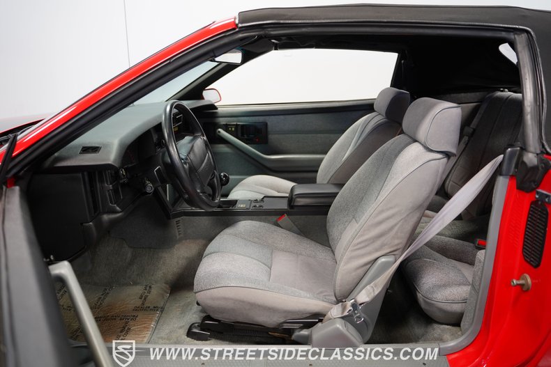Chevrolet-Camaro-1992-Bright-Red-Gray-43