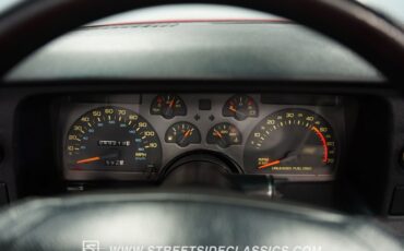 Chevrolet-Camaro-1992-Bright-Red-Gray-45