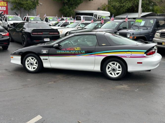 Chevrolet-Camaro-1993-Black-off-White-32